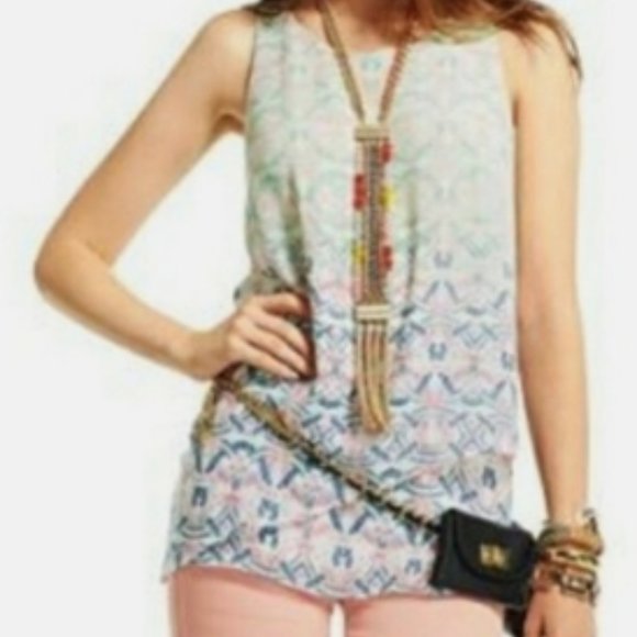 Size XS: CAbi Mosaic Print Top Style 250 - Picture 2 of 4